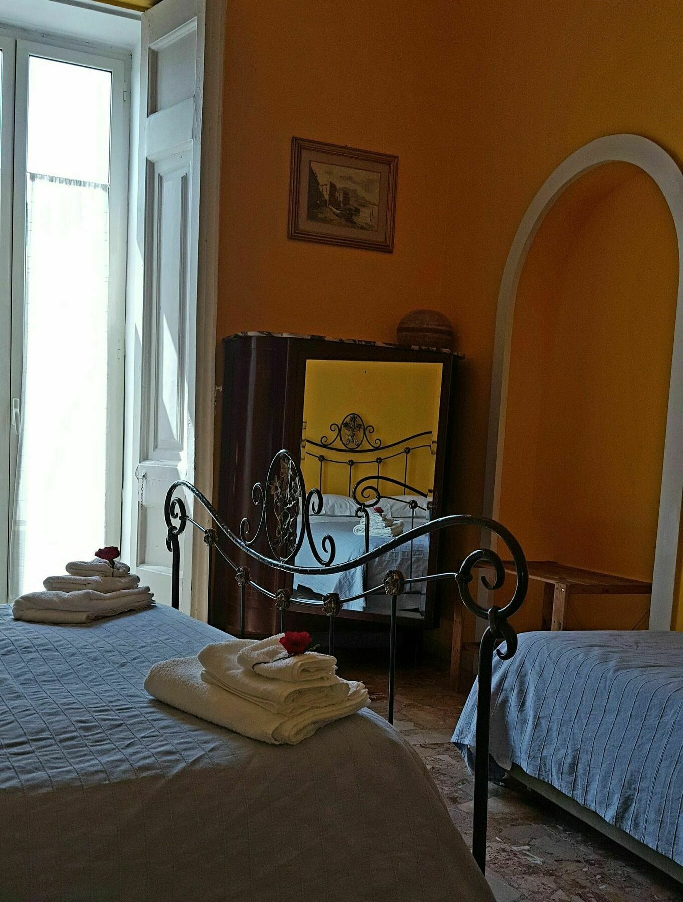 לינה וארוחת בוקר נאפולי A Casa Di Mamma מראה חיצוני תמונה